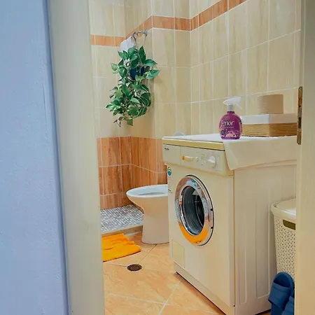 Friend And Family Apartment Tirana